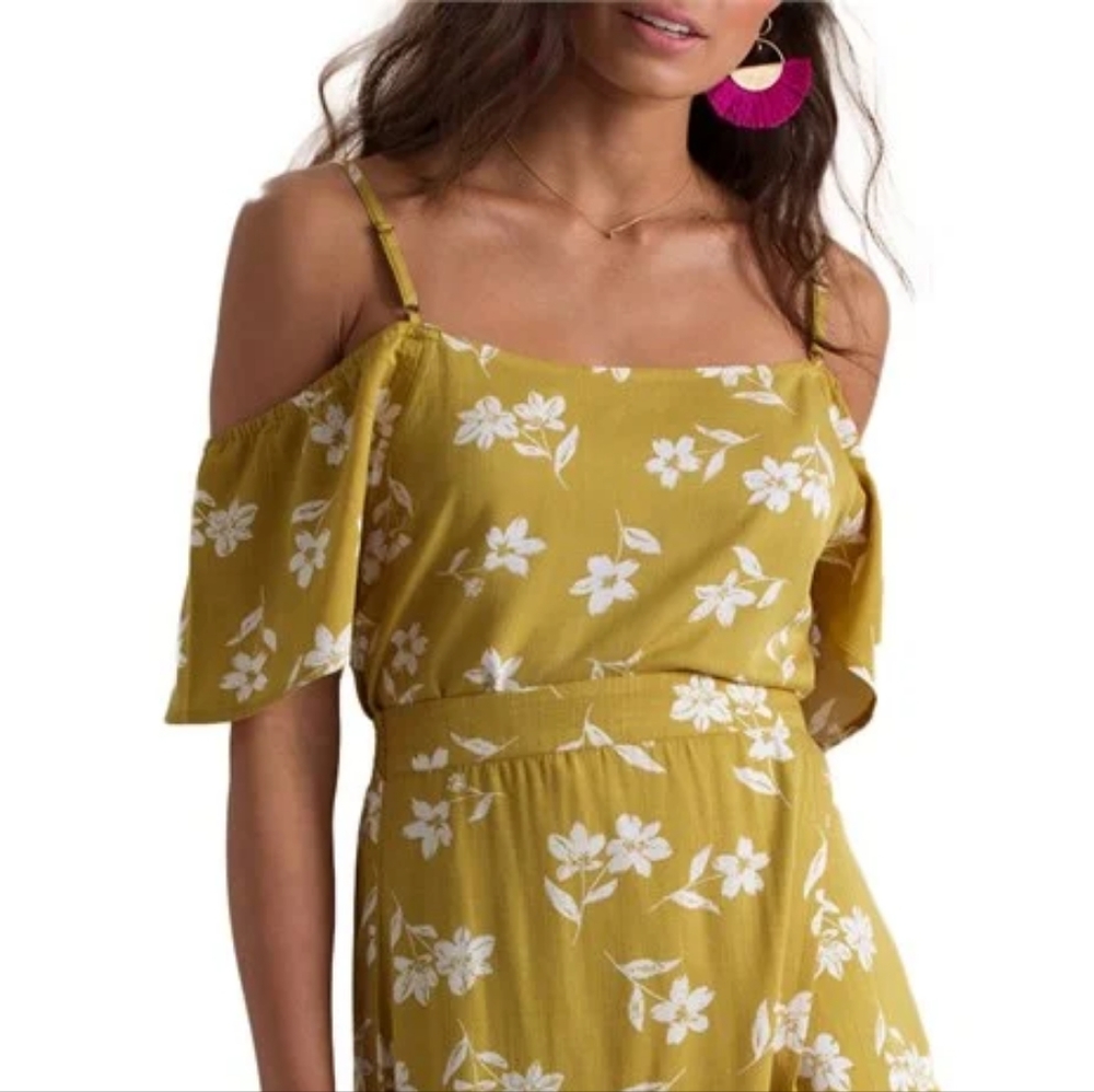 BNWT Billabong x Sincerely Jules Top